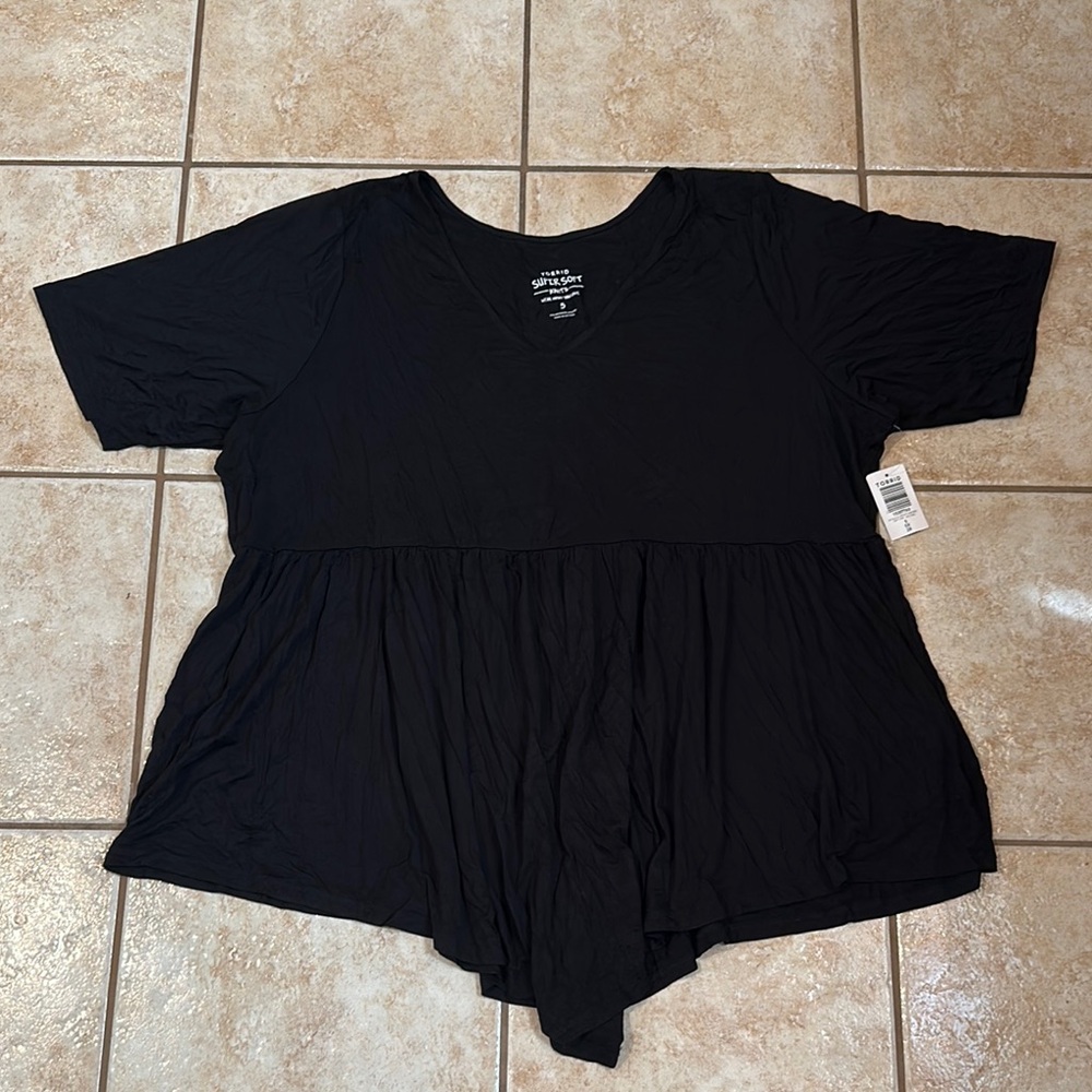 Torrid Black Short Sleeve Knit: SUPER SOFT